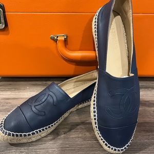 Chanel Navy leather espadrille size 39